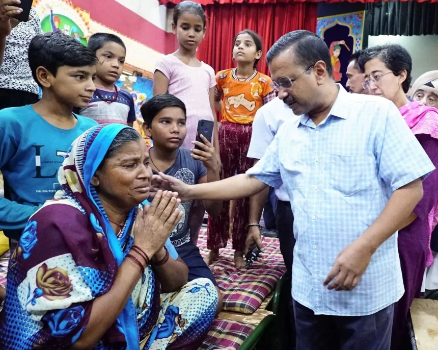 Delhi govt to give financial aid of Rs 10,000 to flood-hit families