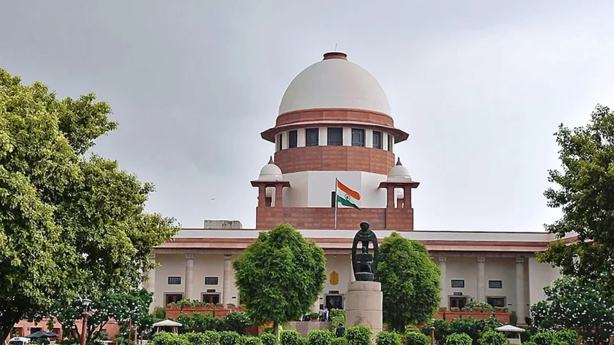 SC Decides To Appoint Interim DERC Chief as Kejriwal, Delhi L-G Fail To Reach Consensus
