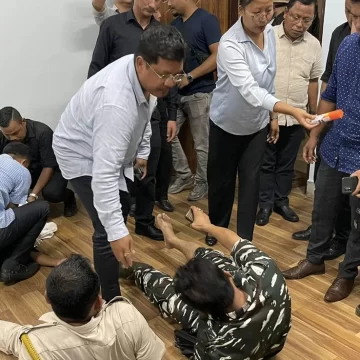 Mob Surrounds Meghalaya Chief Minister’s Office