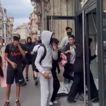 Rioters loot LV, Zara, Nike Apple stores in Paris 