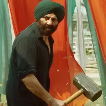 Gadar 2 trailer Sunny  transforms into indian thor to bring back con