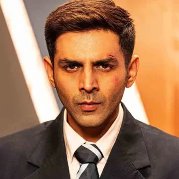 Kartik dons a uniform, unveils first look from Chandu Champion