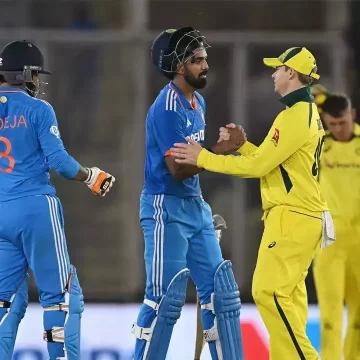 1st ODI: Ind beats Aus by five wickets