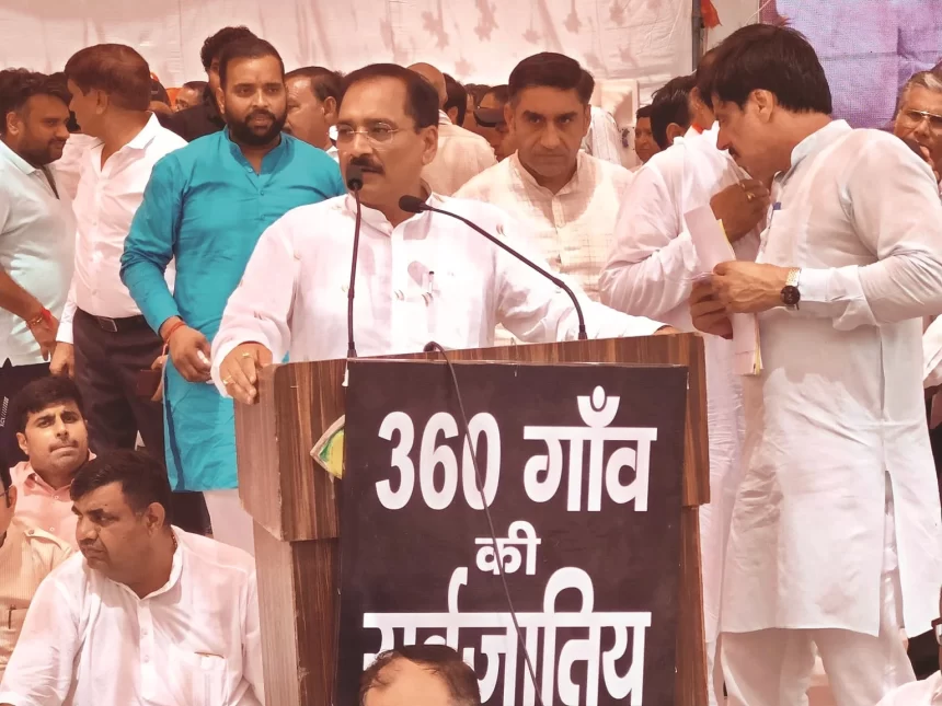 Delhi BJP President meets 360 village Panchayats, assures benefits of Kisan Samman Rashi