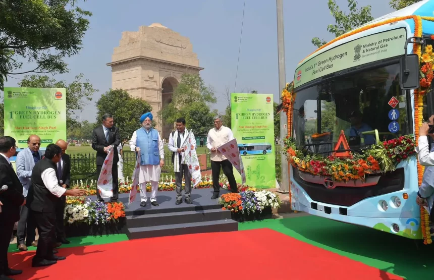 Hardeep Puri launches India’s first green hydrogen fuel cell bus in Delhi