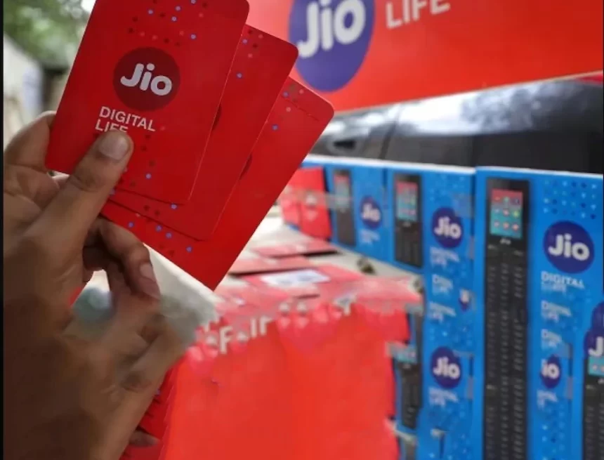 Reliance’s Jio Infocomm raises $2 bn offshore loan for 5G gear purchases Reliance’s Jio Infocomm raises $2 bn offshore loan for 5G gear purchases