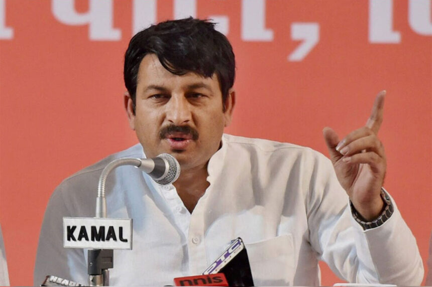 Manoj Tiwari calls Kejriwal The ‘kingpin’ in liquor case