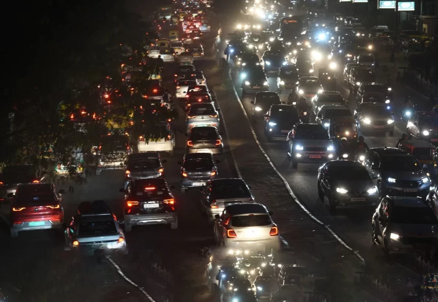 Delhi’s Traffic NightmareBegins From Today, 4 Lakhs Wedding in Next 3 Weeks