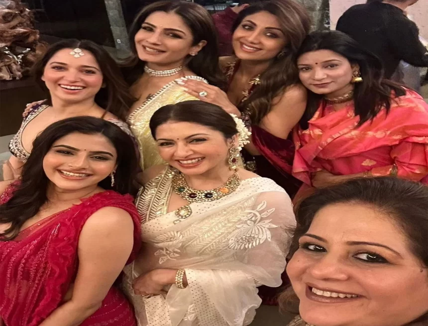 Diwali 2023: A Blockbuster Pic Featuring Shilpa, Raveena And Tamannaah Diwali 2023: A Blockbuster Pic Featuring Shilpa, Raveena And Tamannaah