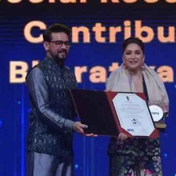 Madhuri honoured with special recognition award