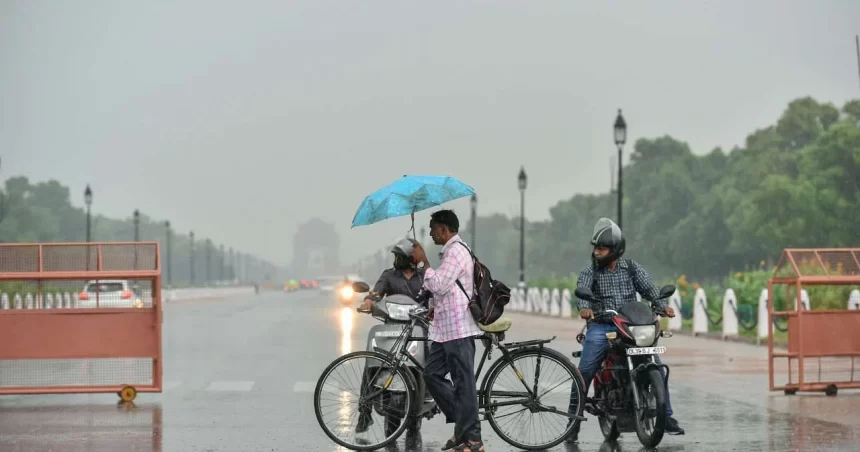 Air quality close to ‘severe; light rain expected in NCR today