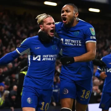 Chelsea Back From Brink To Reach League Cup Semis