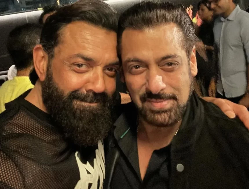 Salman Rings In 58th Birthday With Family Salman Rings In 58th Birthday With Family