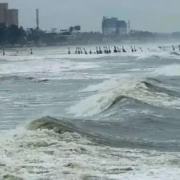 Tsunami warning after major quake in centralJapan