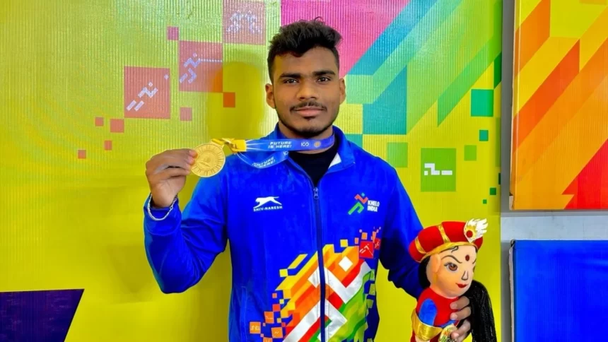 Weightlifter Mahadev Vadar shines in Khelo India Youth Games