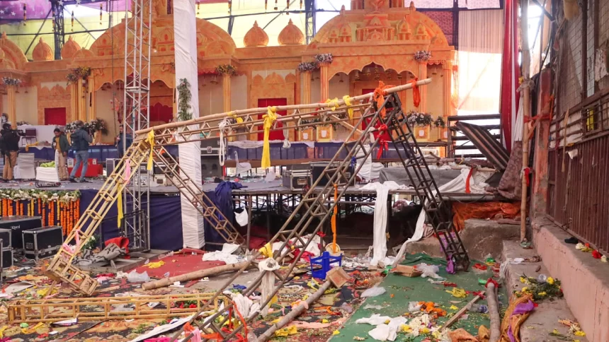 One dead, 17 injured as stage set up for ‘jagran’ collapses at Kalkaji temple,