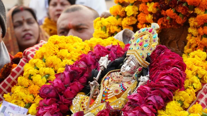  Ram Lalla Idol Reaches Ayodhya Temple Ahead Of Grand Ceremony