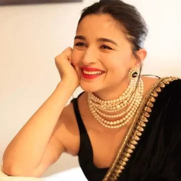 Alia stuns in black saree as she attends screening Poacher in London