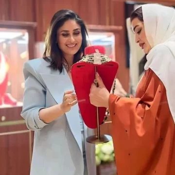 Kareena Kapoor stuns in blue dress at Doha event