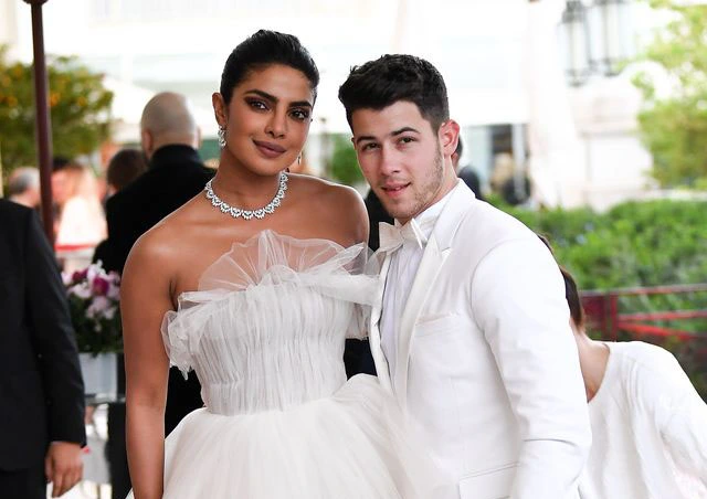 Priyanka, Nick forced to vacate their $20 mn La home Priyanka, Nick forced to vacate their $20 mn La home