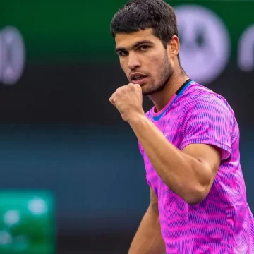 Alcaraz Powers Through ‘Bee Invasion’, Alexander To Reach Indian Wells Semi-Finals