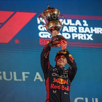 Verstappen storms to victory in action-packed season-opening Bahrain GP