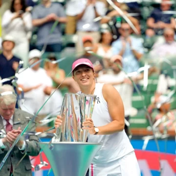 World No. 1 Iga Swiatek Sweeps Past Maria Sakkari For Second Indian Wells Title