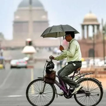 Monsoon to hit Kerala in 5 days; severe heat wave in Delhi till May 29