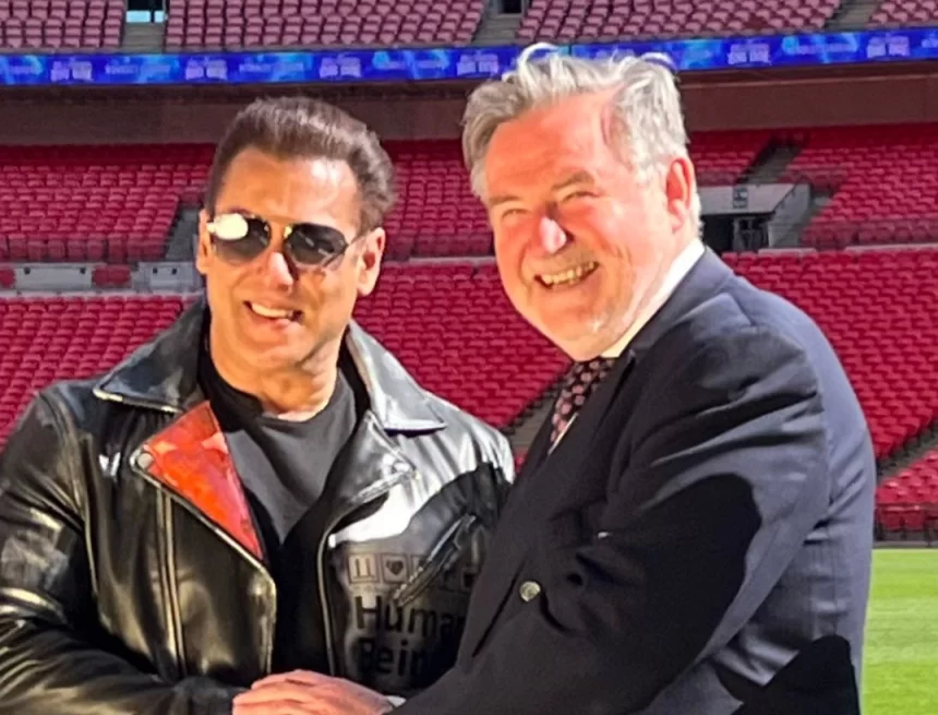 Salman Travels To London Amid Death Threats, British MP Shares Photos Salman Travels To London Amid Death Threats, British MP Shares Photos
