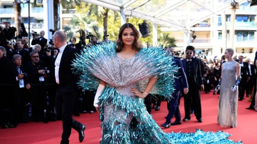 Aishwarya Lights Up The Red Carpet In A Glitzy Falguni Shane Peacock Gown