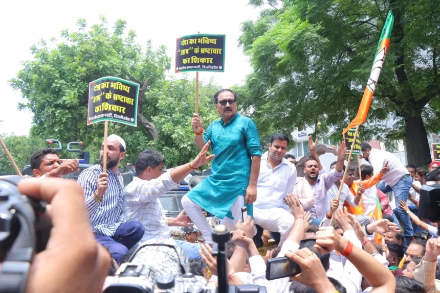 Delhi BJP Chief Leads Protest by BJP At AAP Office