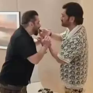 Salman attends MS Dhoni’s 43rd birthday bash