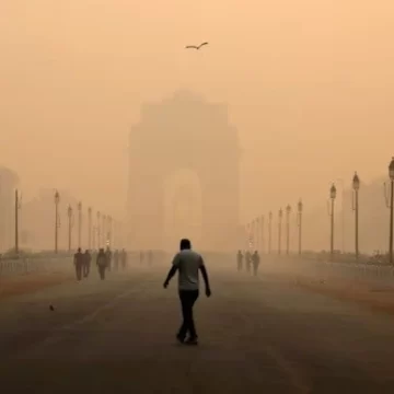 Will take you to task: Supreme Court blasts Centre as Delhi air quality worsens