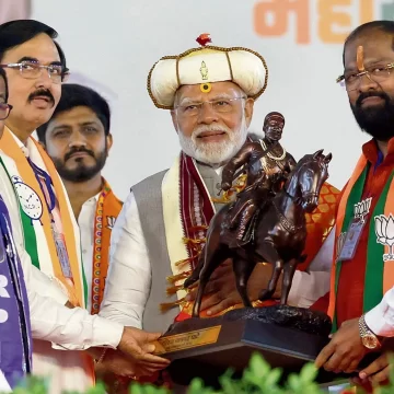 Stay united or Cong will snatch your quota: PM Modi reaches out to OBCs
