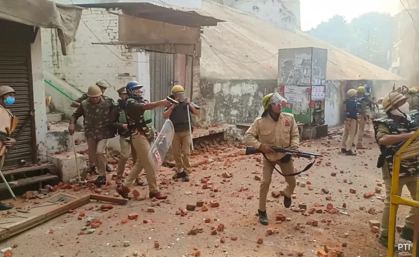 Internet Snapped, Schools Shut As Violence Over Mosque Survey Kills 4 In UP’s Sambhal