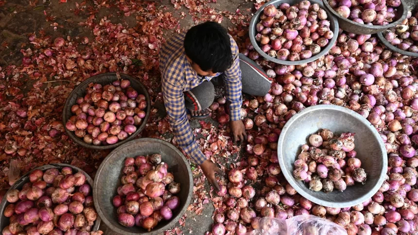 Onion price increases to Rs 70 per kg, Odisha asks NAFED to intervene