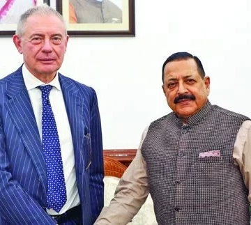 Senior Italian Minister Adolfo calls on MoS Dr Jitendra Singh, discusses extended bilateral cooperation