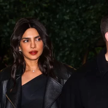 Priyanka & Nick Twinning And Winning On Their 6th Anniversary Dinner Date