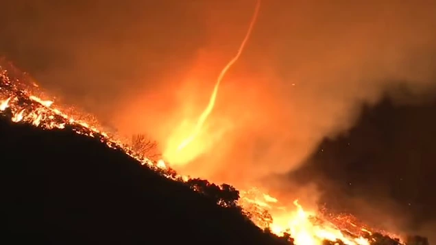 24 Dead In Los Angeles Blaze, Strong Winds Trigger ‘Fire Tornado’