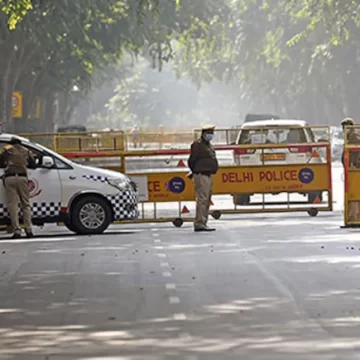 Republic Day Parade Rehearsals: Delhi Police Issues Traffic Advisory, Check List Of Roads To Avoid