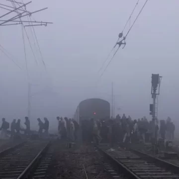 Flight, train services disrupted amid dense fog; capital gripped by cold wave