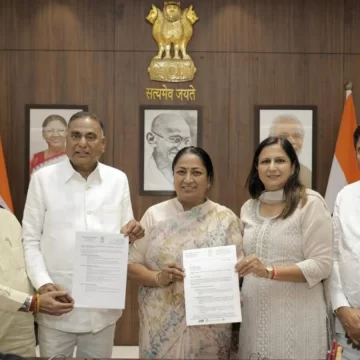 Delhi CM Rekha Gupta holds key meeting with MPs on ‘Viksit Delhi Budget 2025’