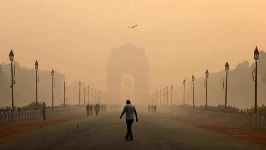 Delhi-NCR Wakes up to Dusty weather