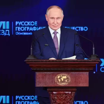 Putin says Russia will never bow to U.S. pressure, warns on missiles