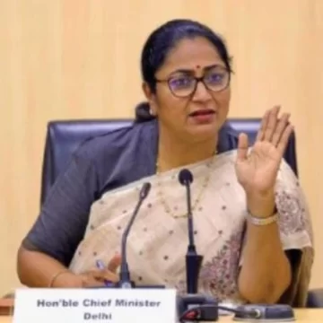 CM extends multi-crore aid to MCD