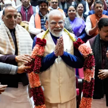 PM Modi gets hero’s welcome at NDA Parliamentary meet after India-US trade deal