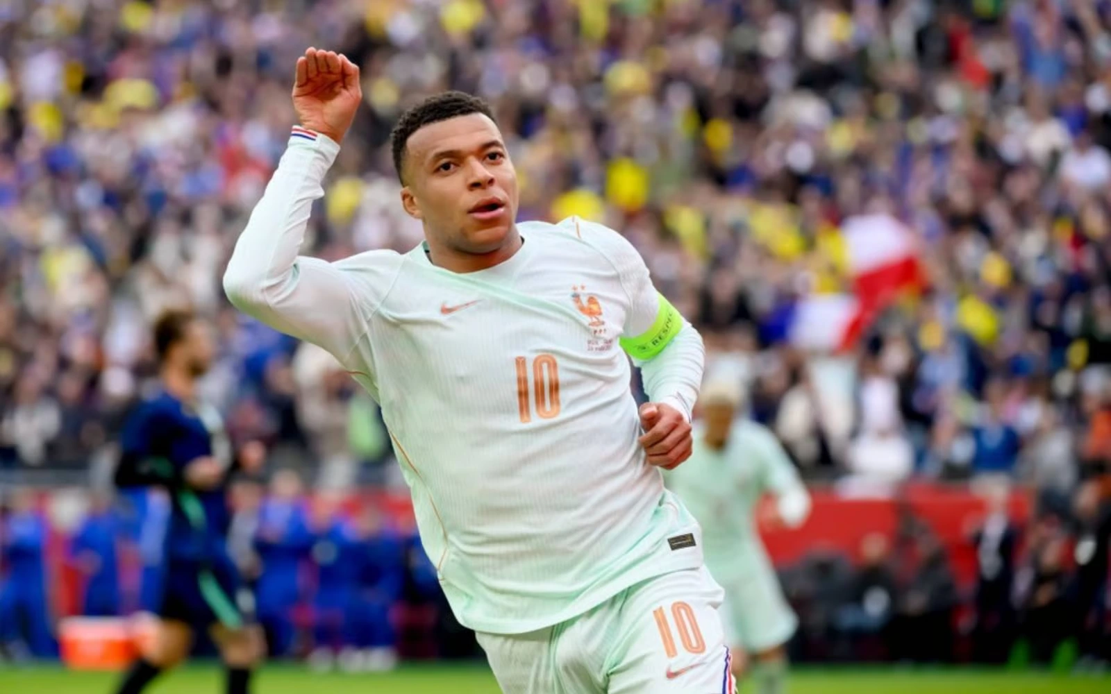 Mbappe On Target As France Shrug Off Red Card To Beat Brazil Mbappe On Target As France Shrug Off Red Card To Beat Brazil