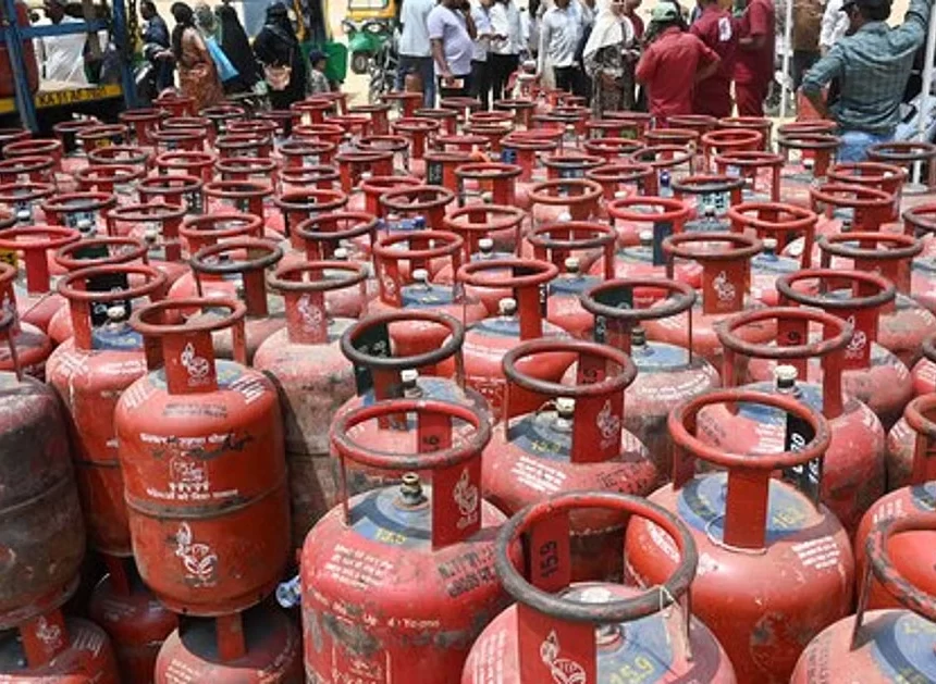 Delhi raises commercial LPG allocation from 20 to 50% of daily consumption