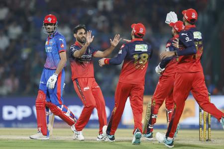 IPL 2026: Delhi Capitals Endure Historic Powerplay Meltdown IPL 2026: Delhi Capitals Endure Historic Powerplay Meltdown