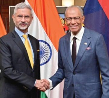EAM Dr. Jaishankar Meets Mauritius PM Ramgoolam, Highlights Strong Progress In Bilateral Ties EAM Dr. Jaishankar Meets Mauritius PM Ramgoolam, Highlights Strong Progress In Bilateral Ties
